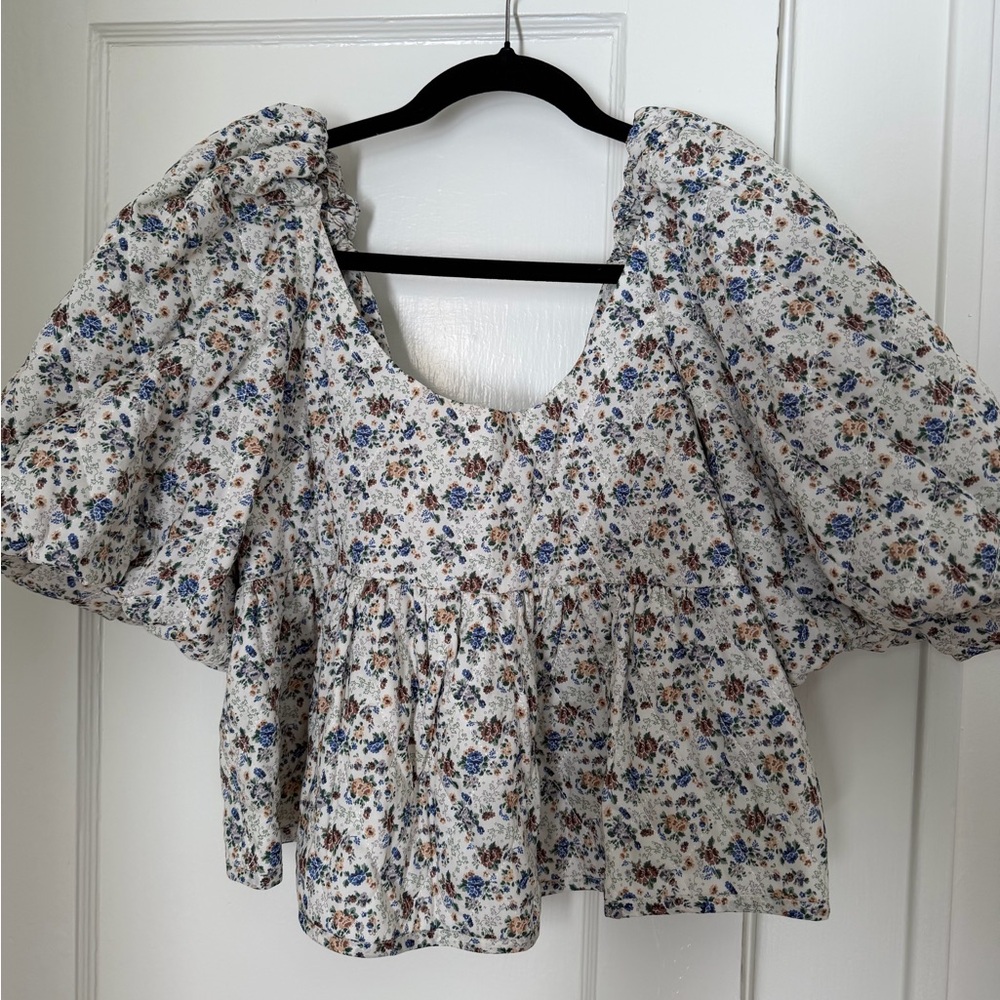 Floral Puff-Sleeve Maxi Set in Cream and Blue - Picture 4 of 6